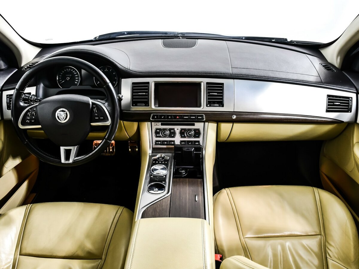 Jaguar XF I Рестайлинг, 2011 Фото №11