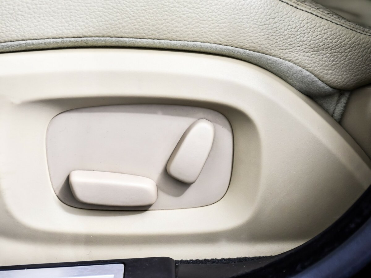 Jaguar XF I Рестайлинг, 2011 Фото №13