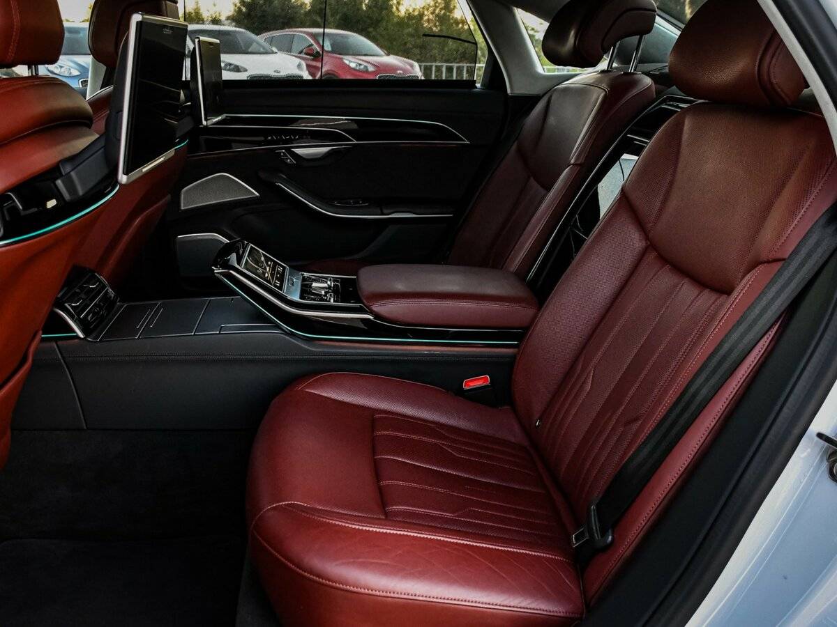 Audi S8 Long IV (D5), 2020 Фото №12