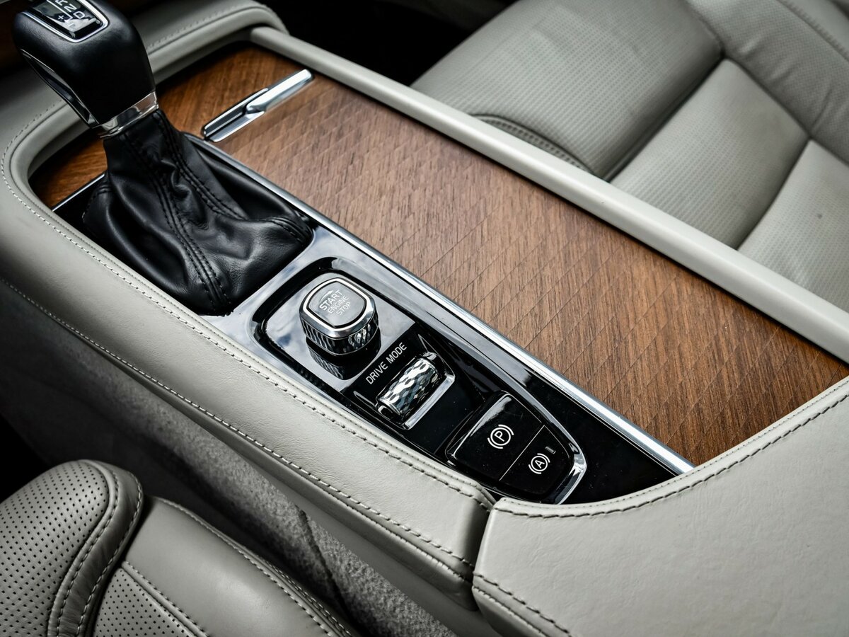Volvo XC90 II, 2019 Фото №16