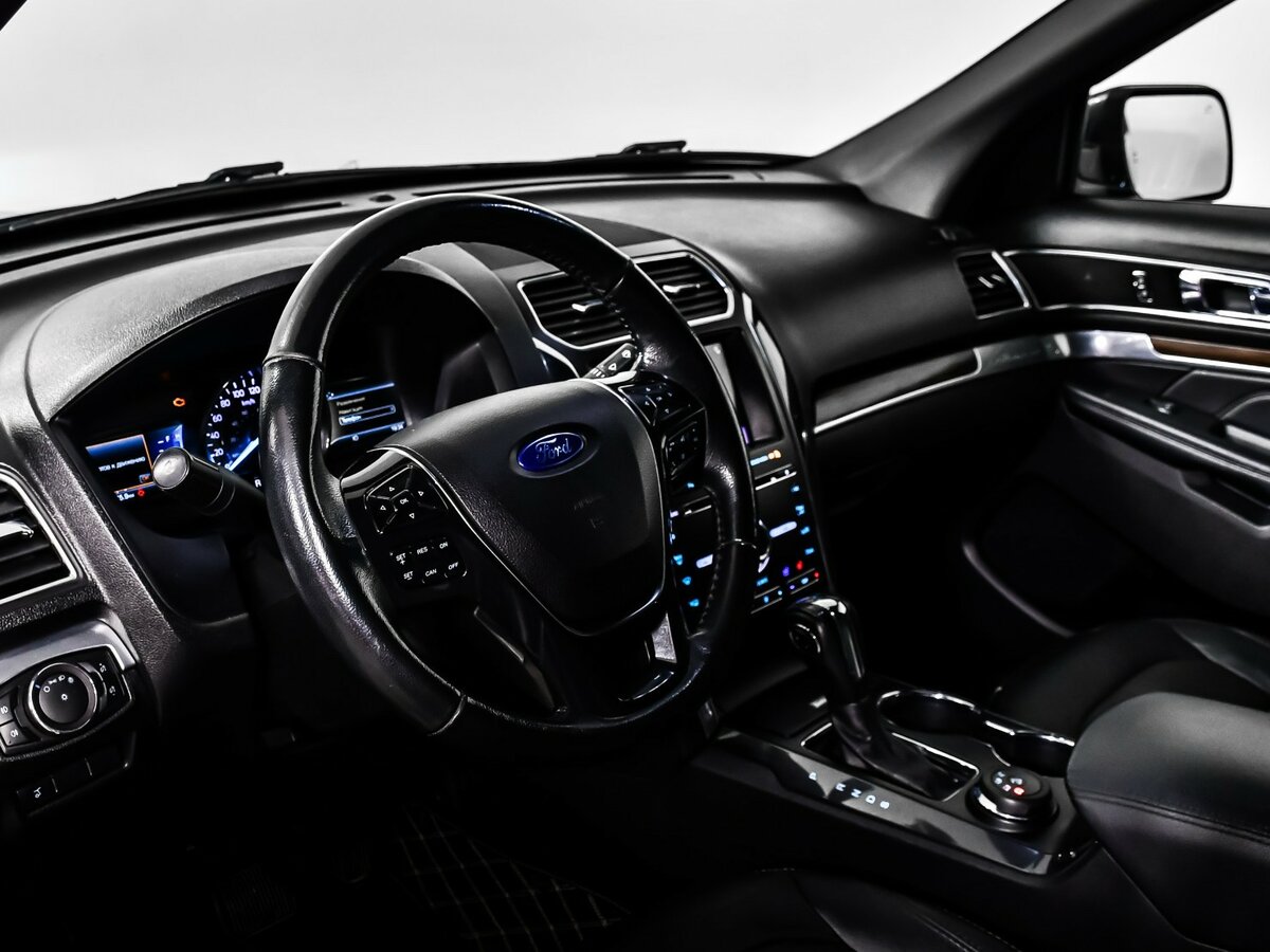 Ford Explorer V Рестайлинг 2, 2018 Фото №12