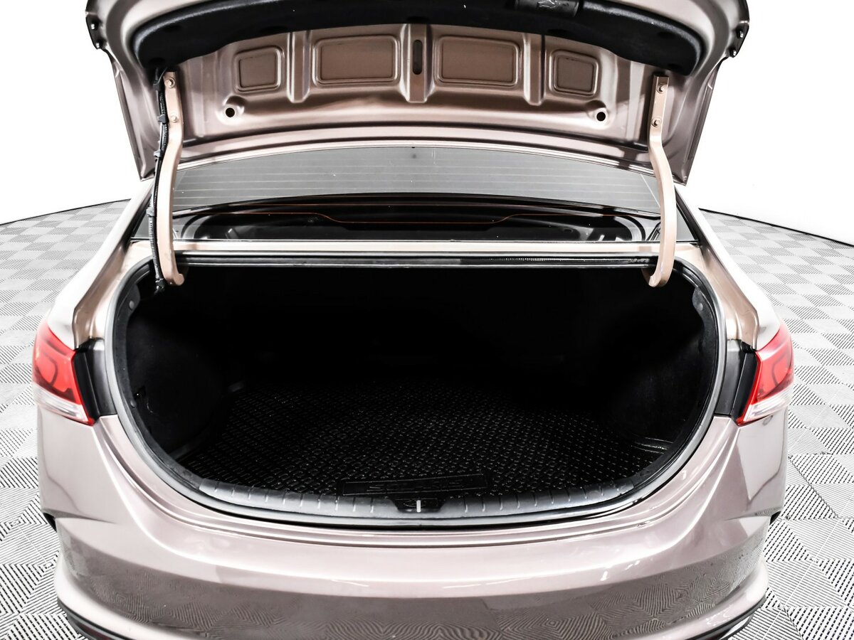 Hyundai Solaris II Рестайлинг, 2020 Фото №12