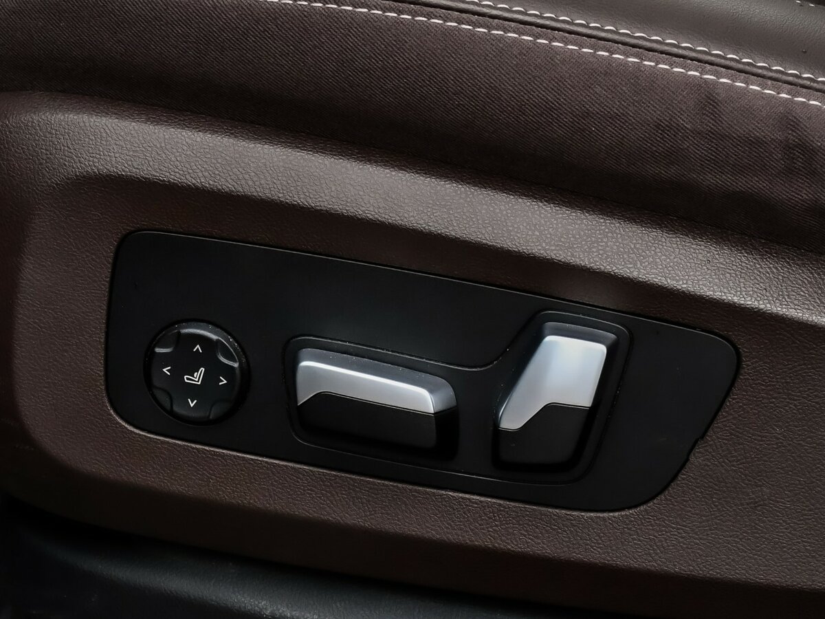 BMW X5 Long 30Li IV (G05/G18), 2023 Фото №17