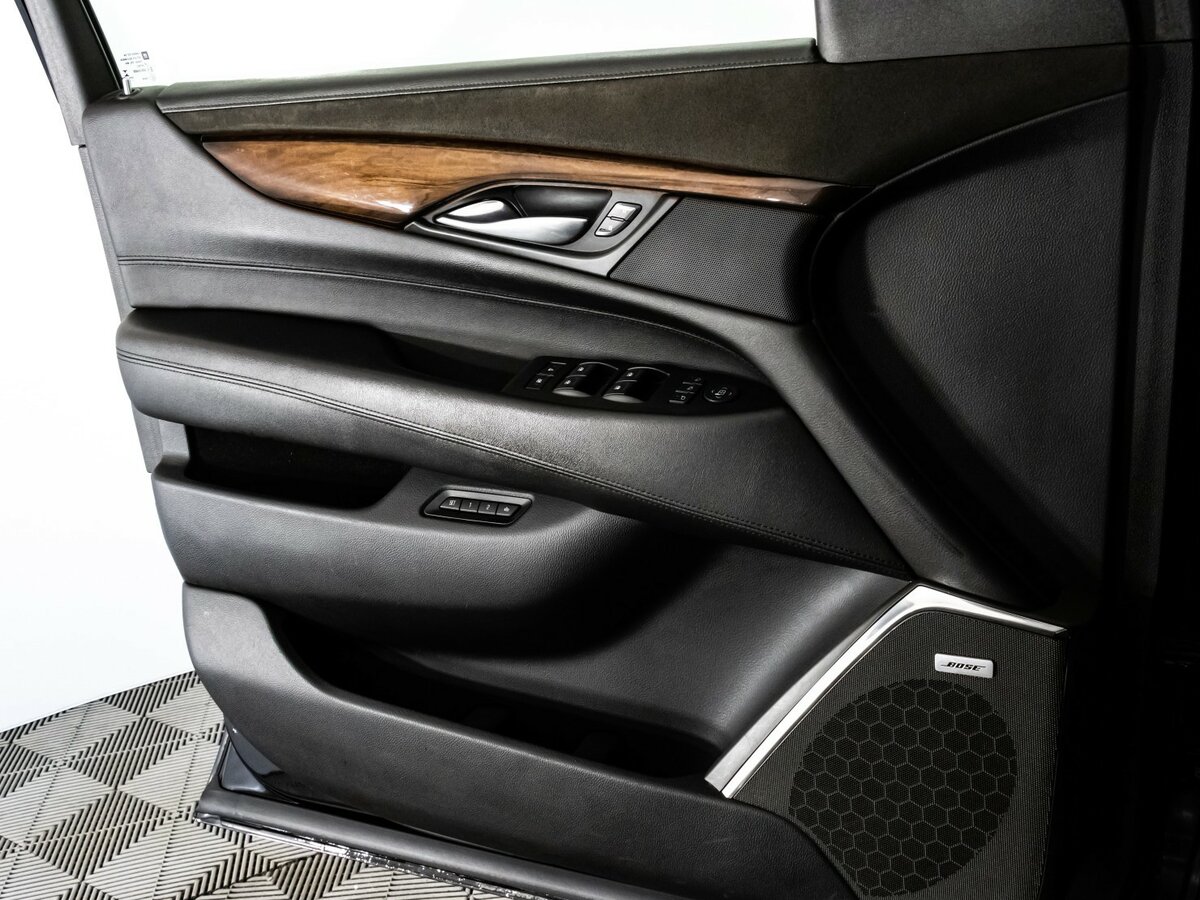 Cadillac Escalade IV, 2015 Фото №15