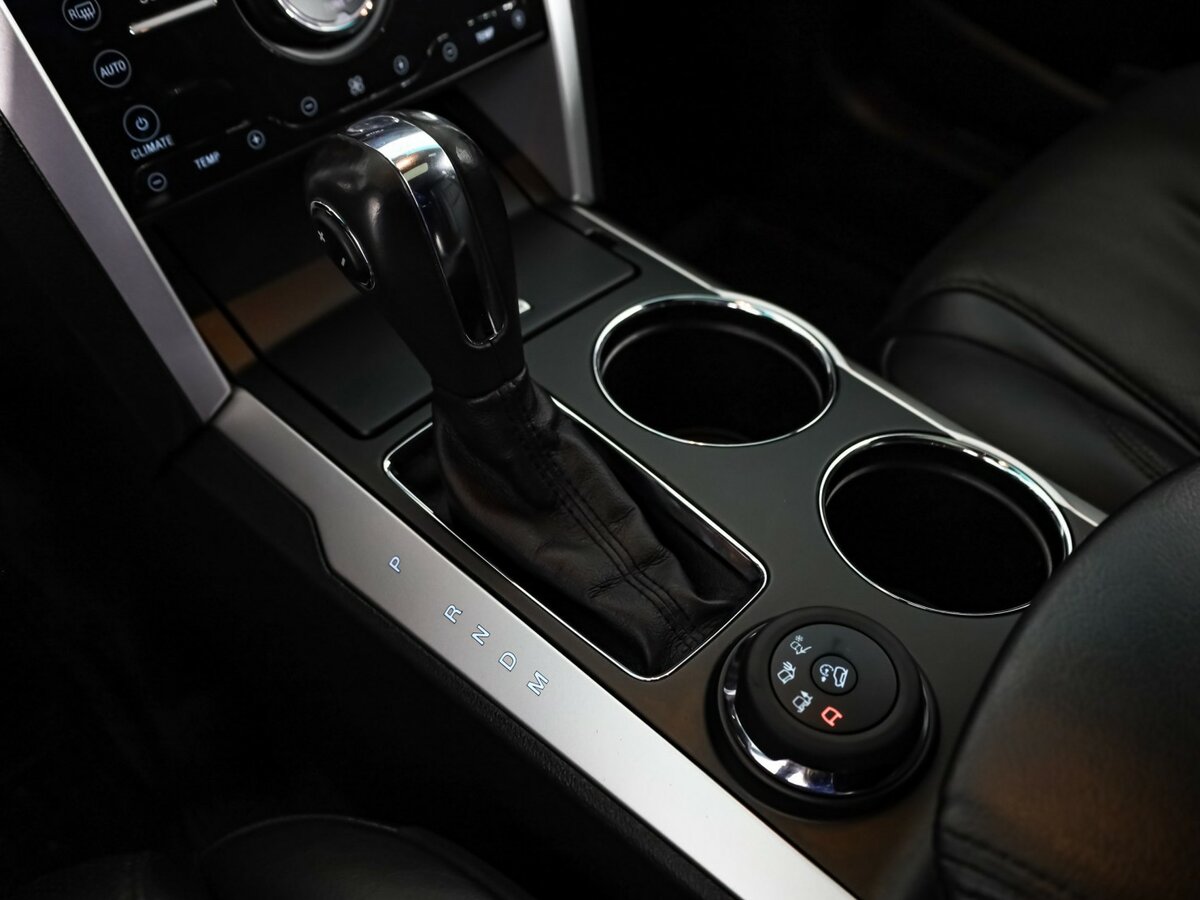 Ford Explorer V, 2013 Фото №20