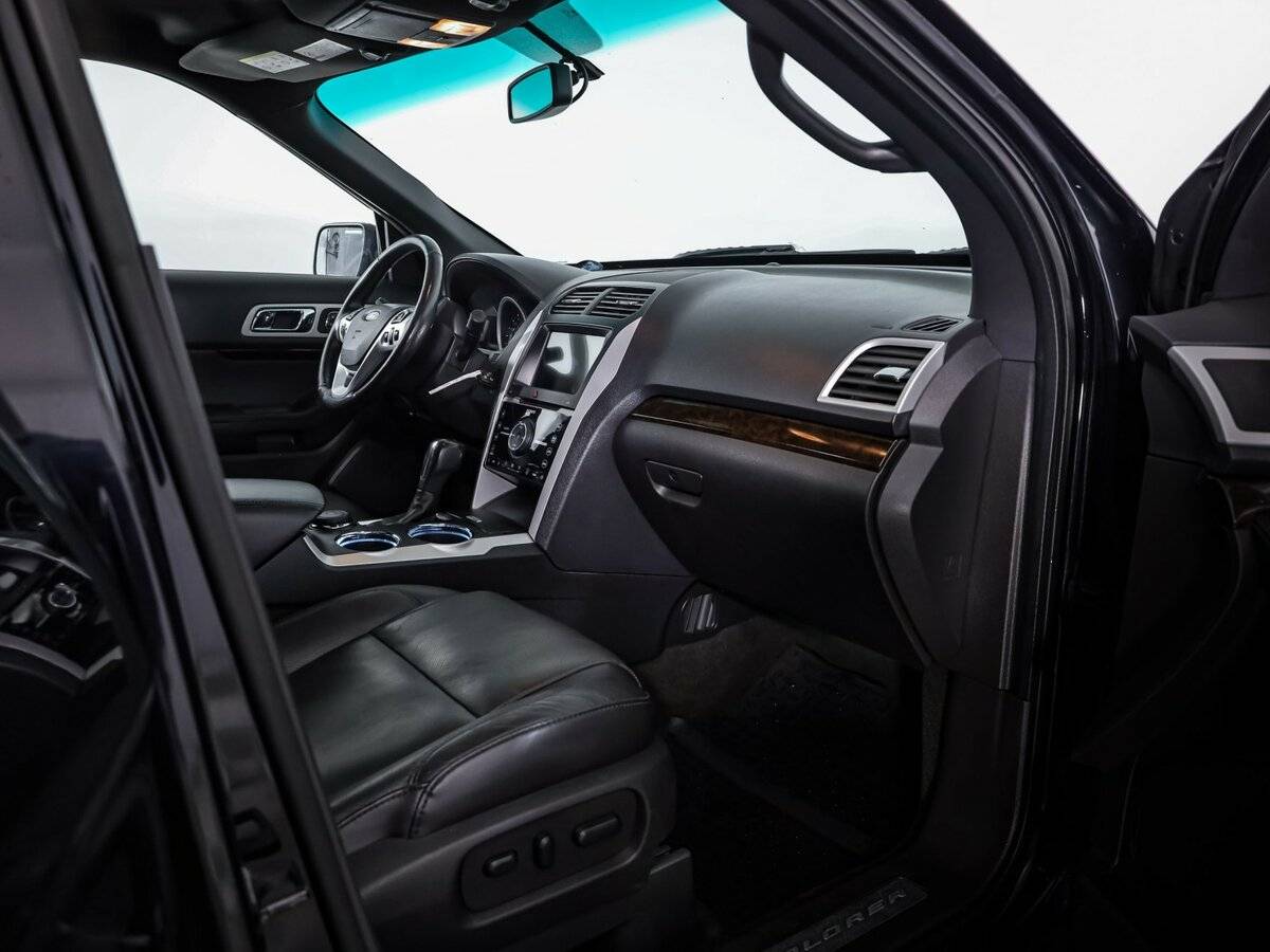 Ford Explorer V, 2013 Фото №24