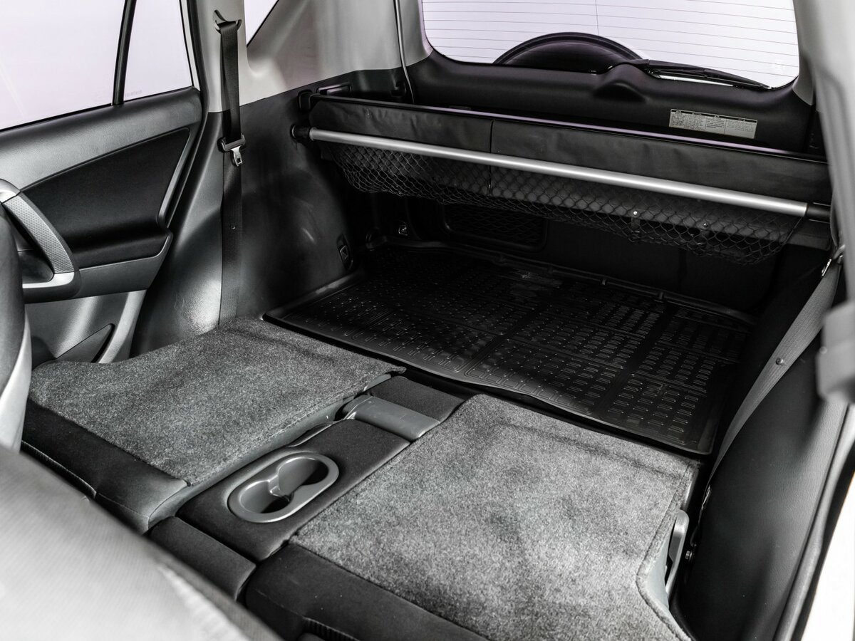 Toyota RAV4 III (XA30) Рестайлинг, 2010 Фото №12