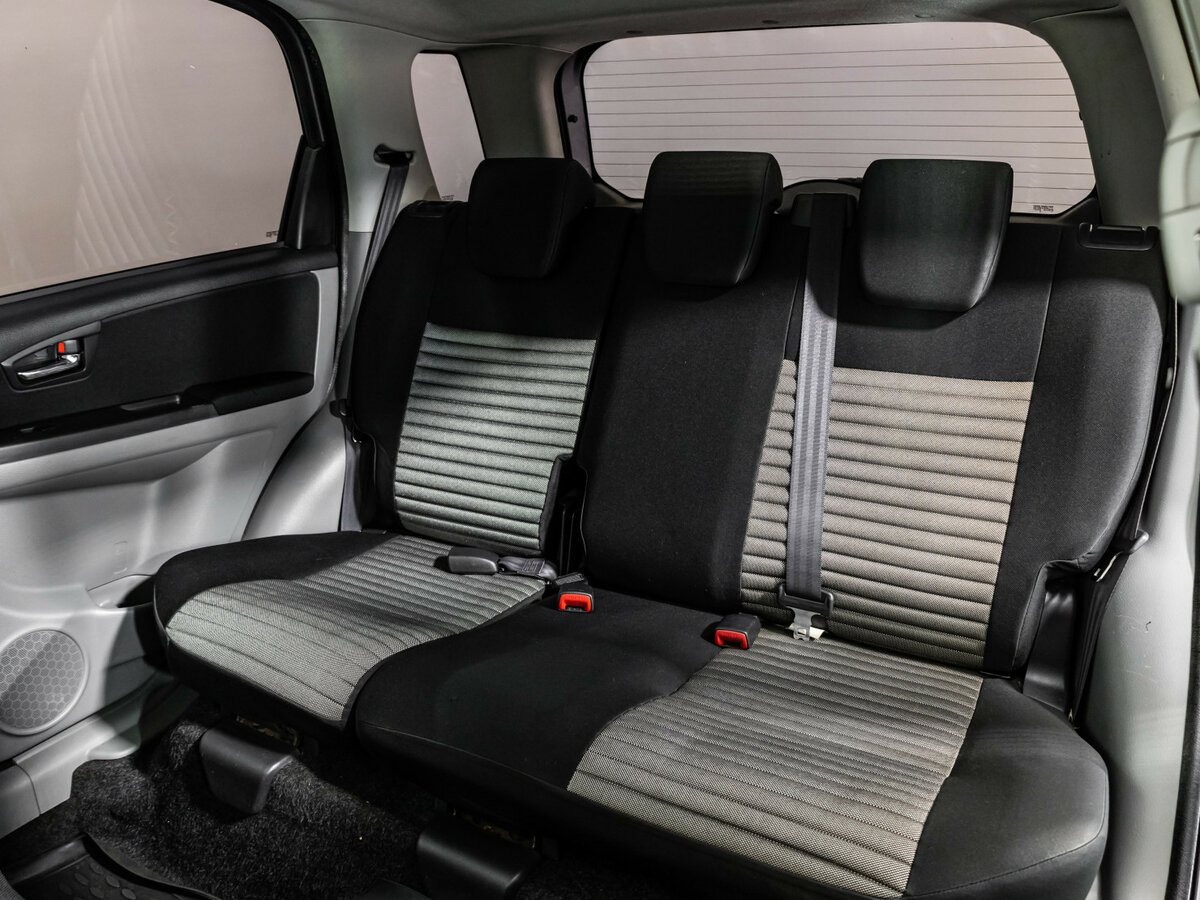 Suzuki SX4 I (Classic) Рестайлинг, 2010 Фото №16