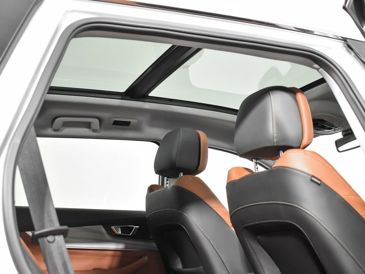 Chery Tiggo 8 Pro e+, 2023 Фото №16