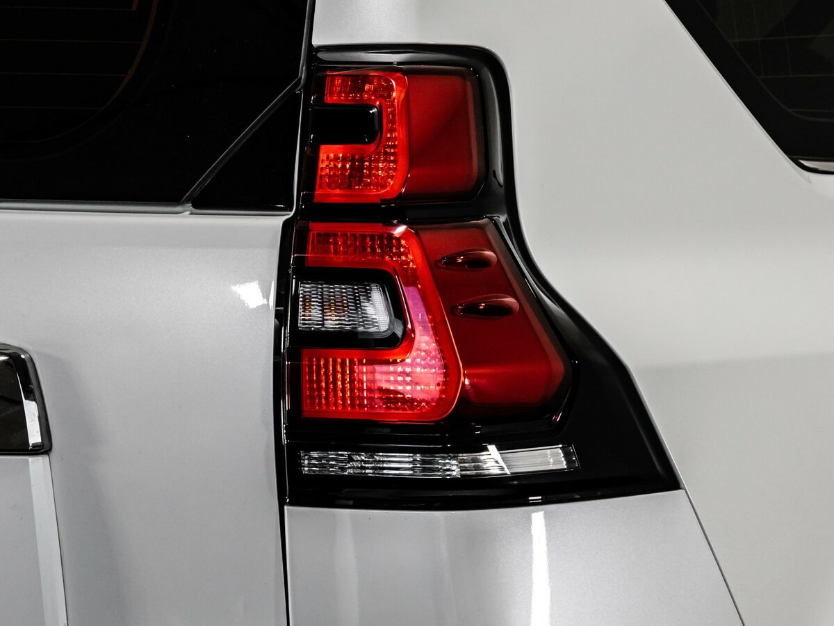 Toyota Land Cruiser Prado 150 Series Рестайлинг 2, 2019 - 153 275 км. | Фото №5