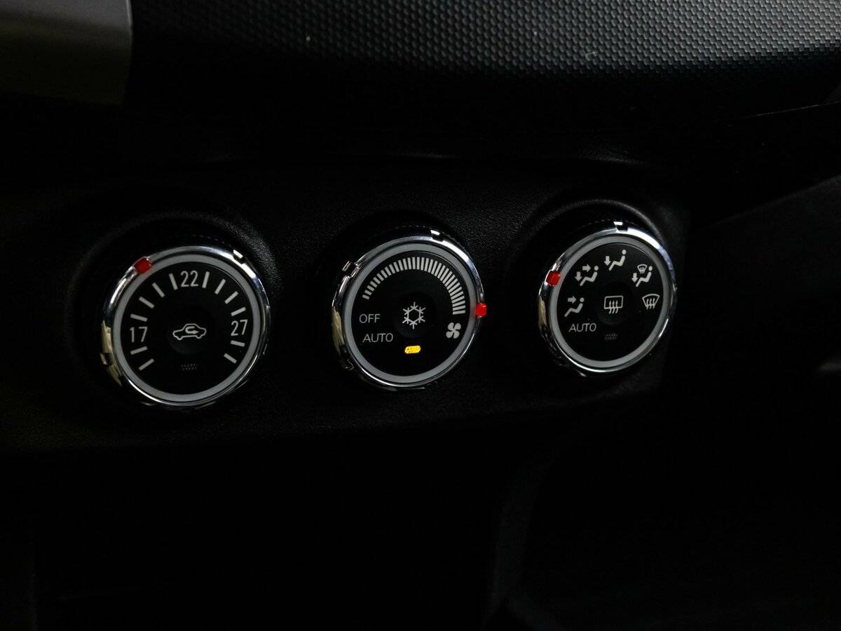 Mitsubishi Outlander II Рестайлинг, 2010 Фото №12