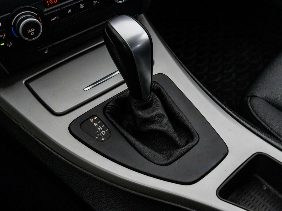 BMW 3 серии 320i V (E90/E91/E92/E93), 2008 Фото №16