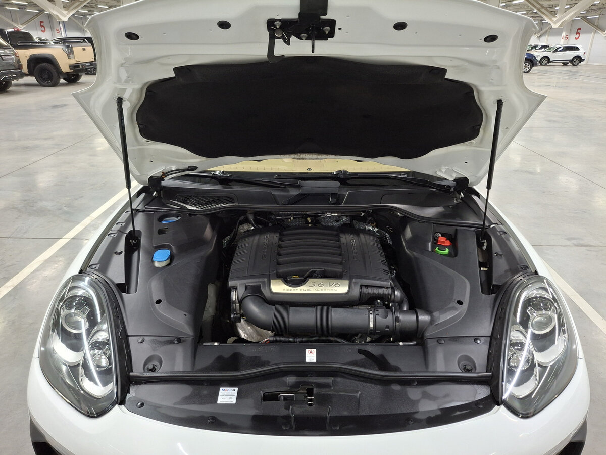 Porsche Cayenne II Рестайлинг (958), 2015 Фото №9