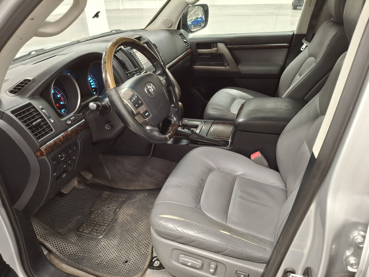 Toyota Land Cruiser 200 Series, 2008 Фото №16