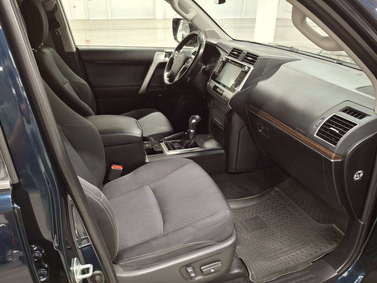 Toyota Land Cruiser Prado 150 Series Рестайлинг 2, 2019 Фото №11