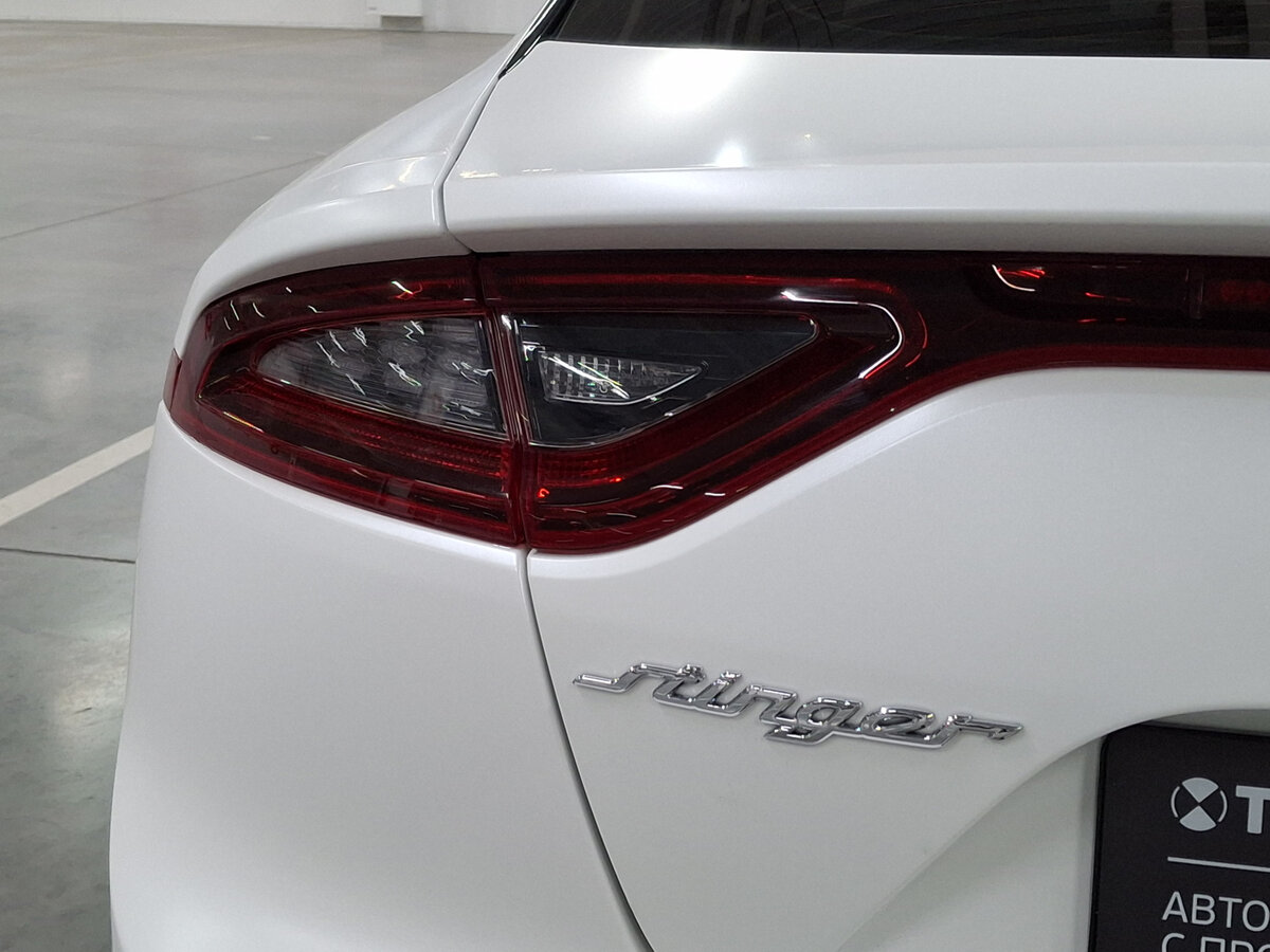 Kia Stinger I, 2019 Фото №9