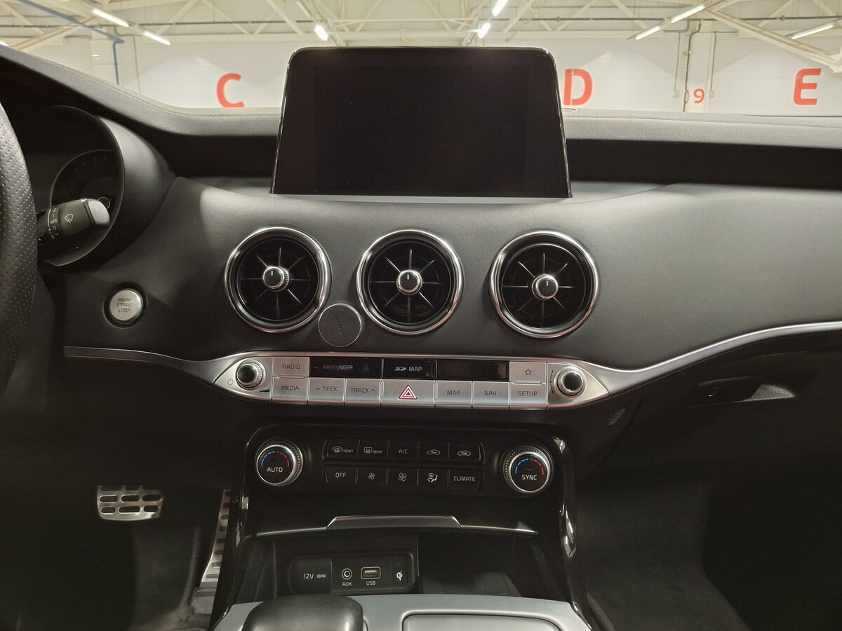 Kia Stinger I, 2019 Фото №15