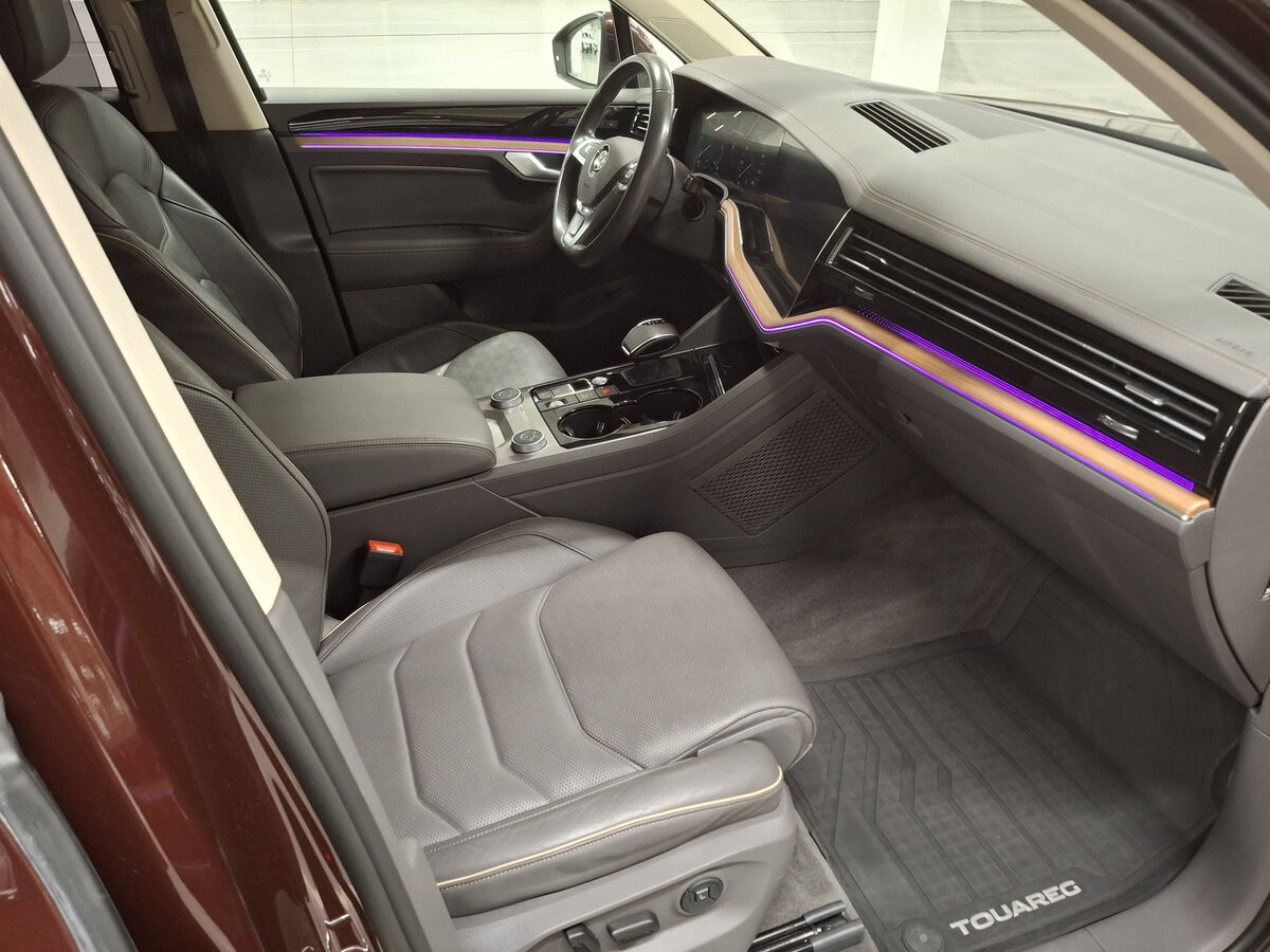 Volkswagen Touareg III, 2020 Фото №11