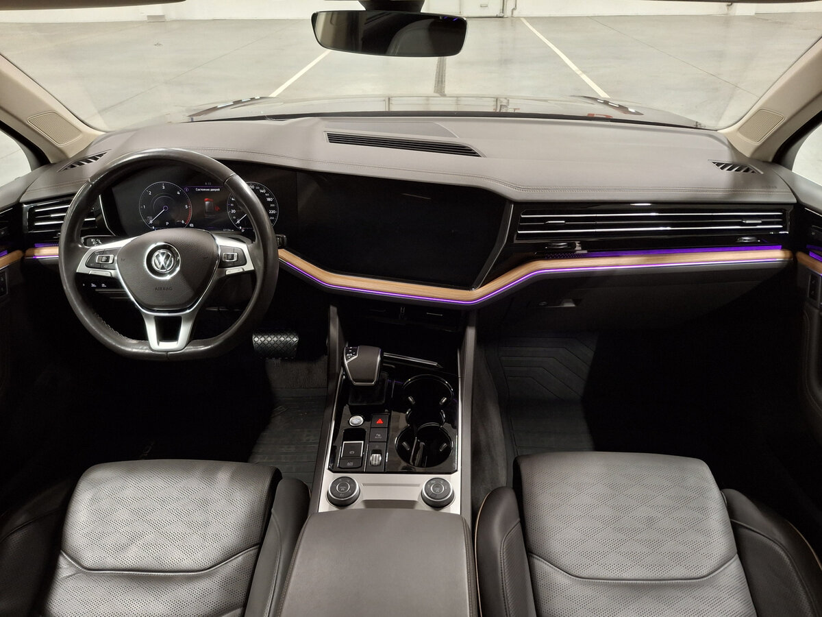 Volkswagen Touareg III, 2020 Фото №14