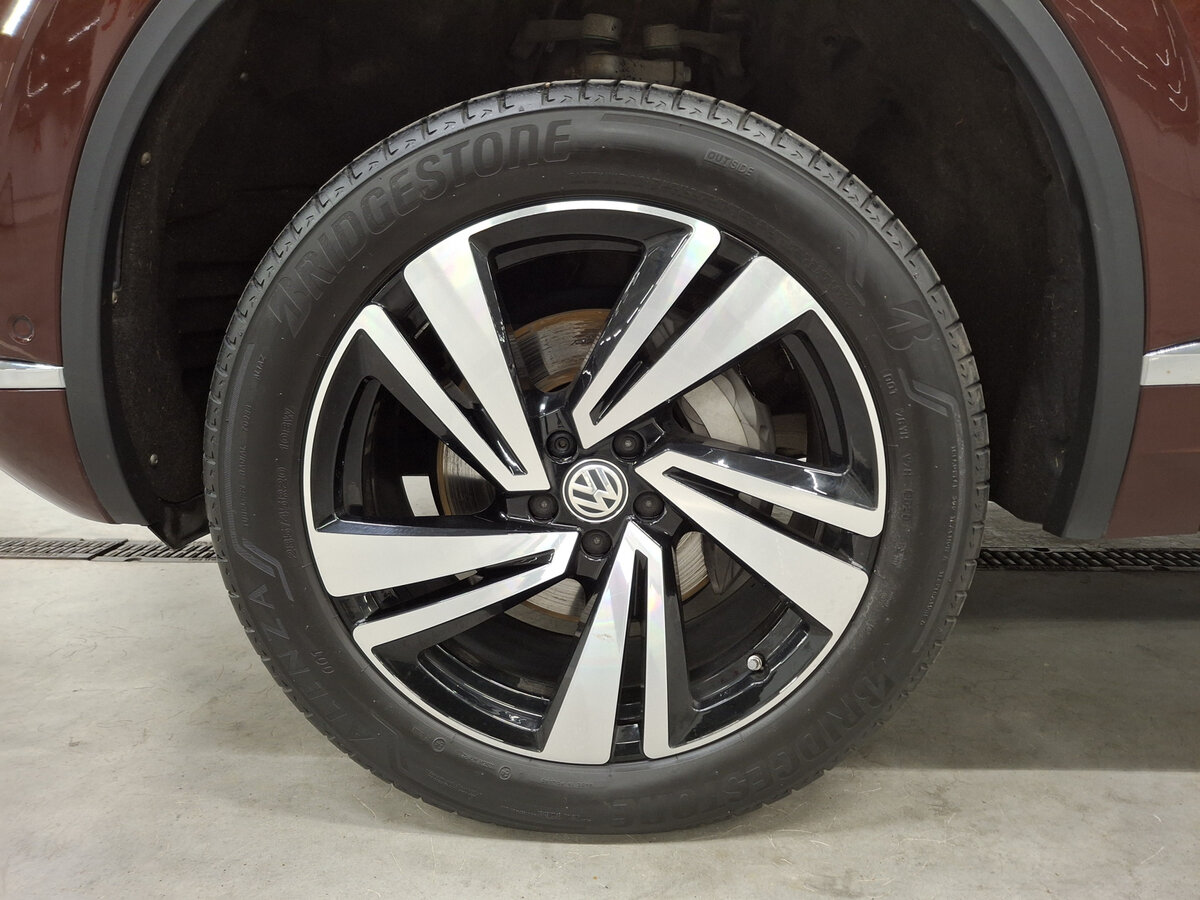 Volkswagen Touareg III, 2020 Фото №18