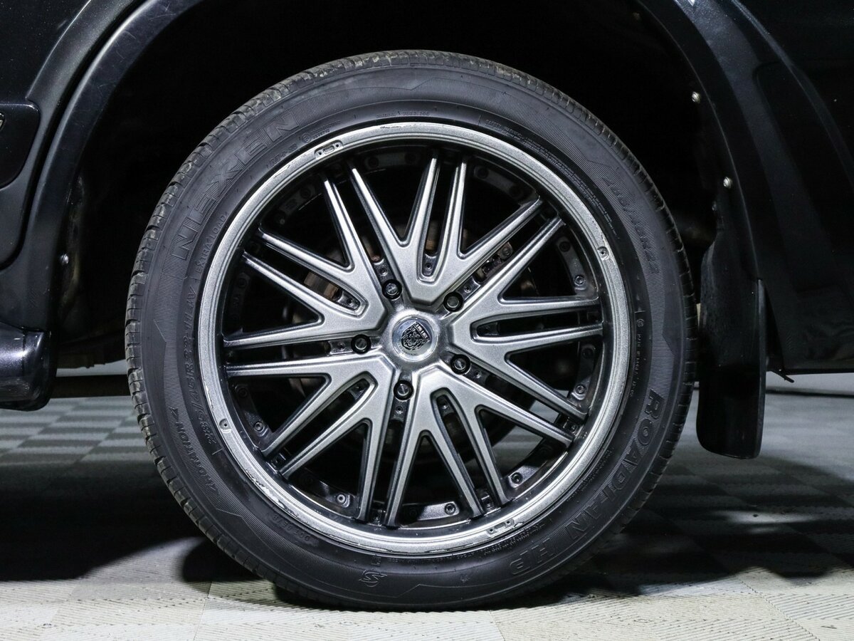 Lexus LX 570 III Рестайлинг, 2015 Фото №14