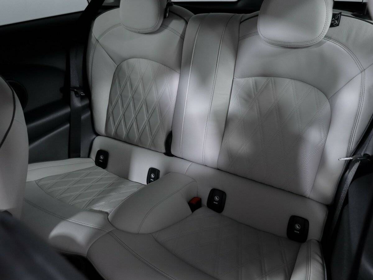 Mini Hatch Cooper III (F55/F56) Рестайлинг 2, 2021 - 63 178 км. | Фото №8