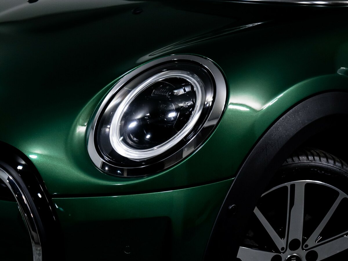 Mini Hatch Cooper III (F55/F56) Рестайлинг 2, 2021 Фото №13