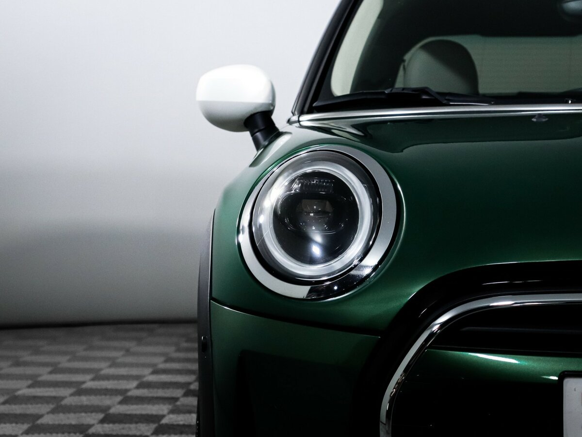 Mini Hatch Cooper III (F55/F56) Рестайлинг 2, 2021 Фото №15