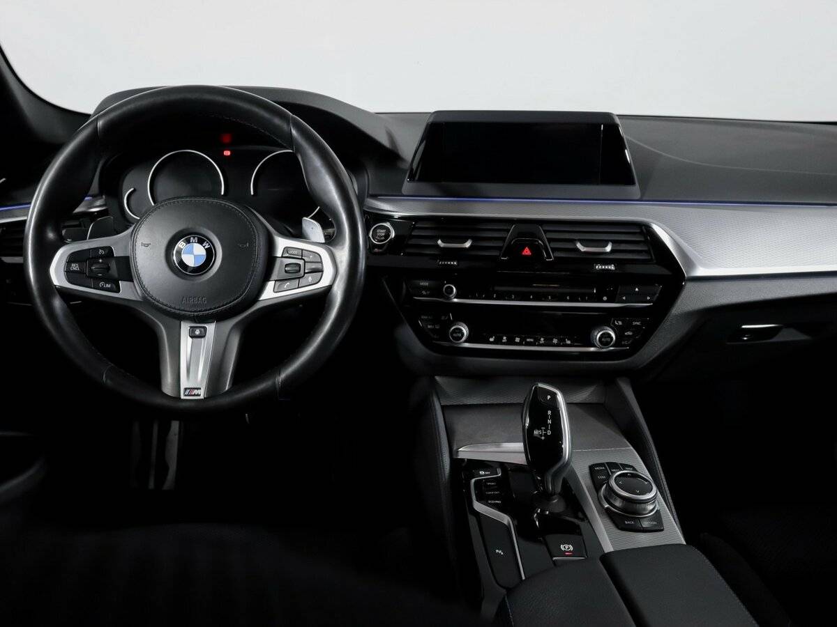 BMW 5 серии 520d xDrive VII (G30/G31), 2018 Фото №12
