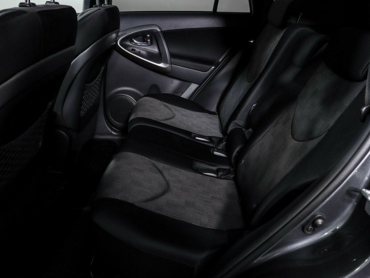 Toyota RAV4 III (XA30) Рестайлинг, 2011 - 198 000 км. | Фото №8