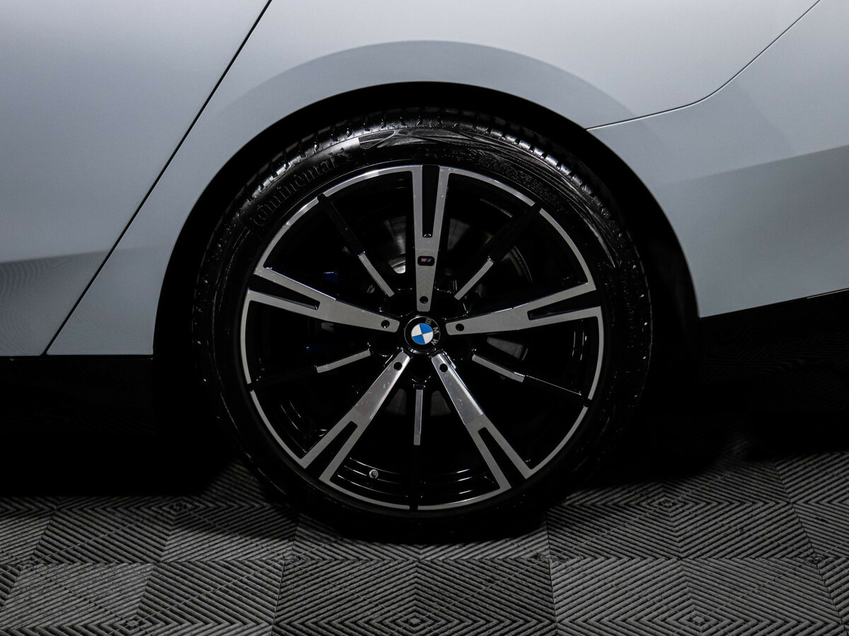 BMW 5 серии 530i xDrive VIII (G60/G61/G68), 2023 Фото №15