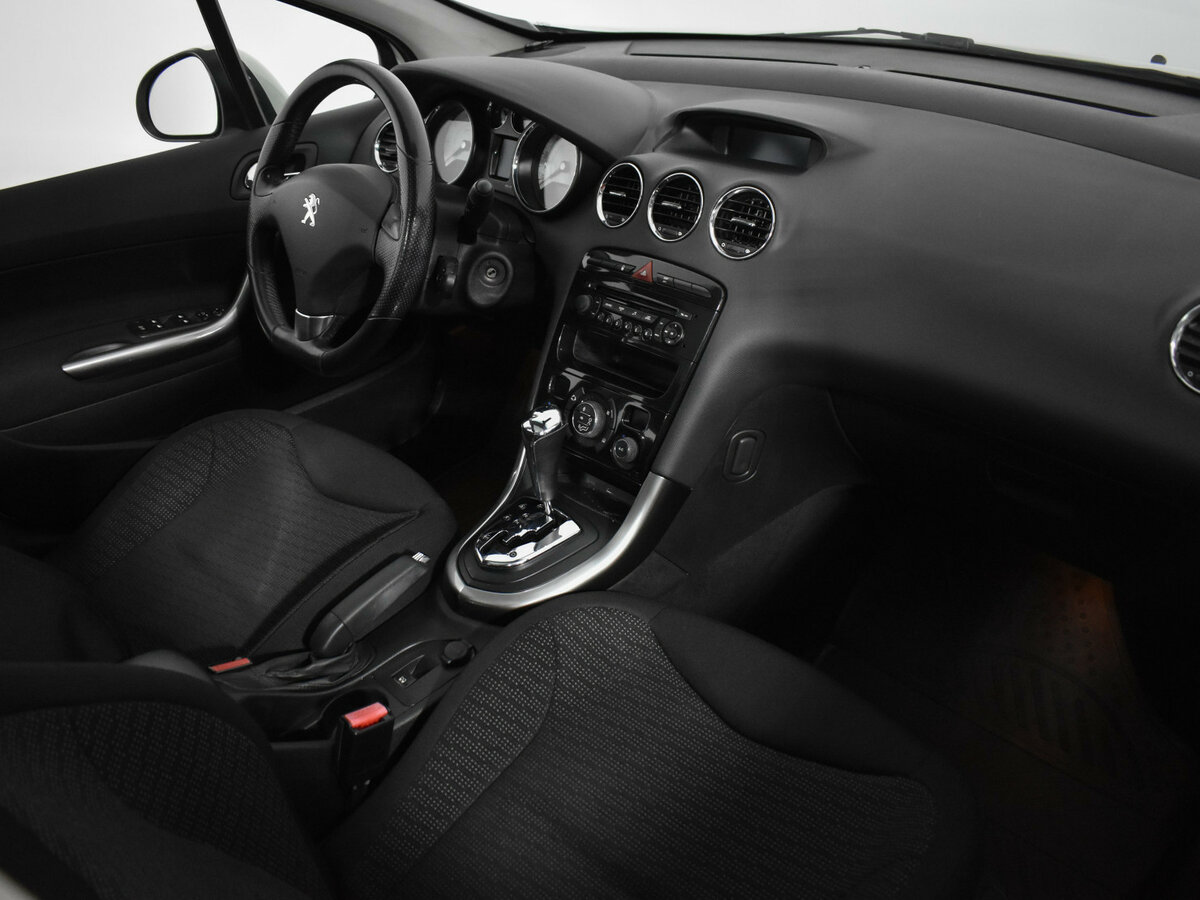 Peugeot 308 I Рестайлинг, 2011 Фото №11