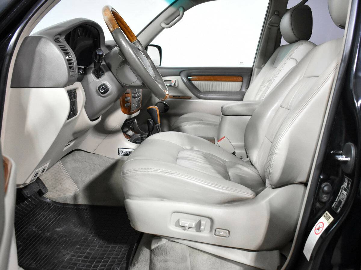 Lexus LX 470 II Рестайлинг, 2007 Фото №9