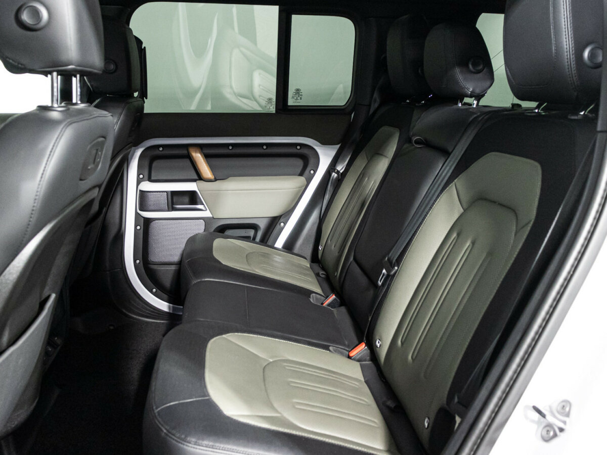 Land Rover Defender 110 II, 2020 - 83 607 км. | Фото №8