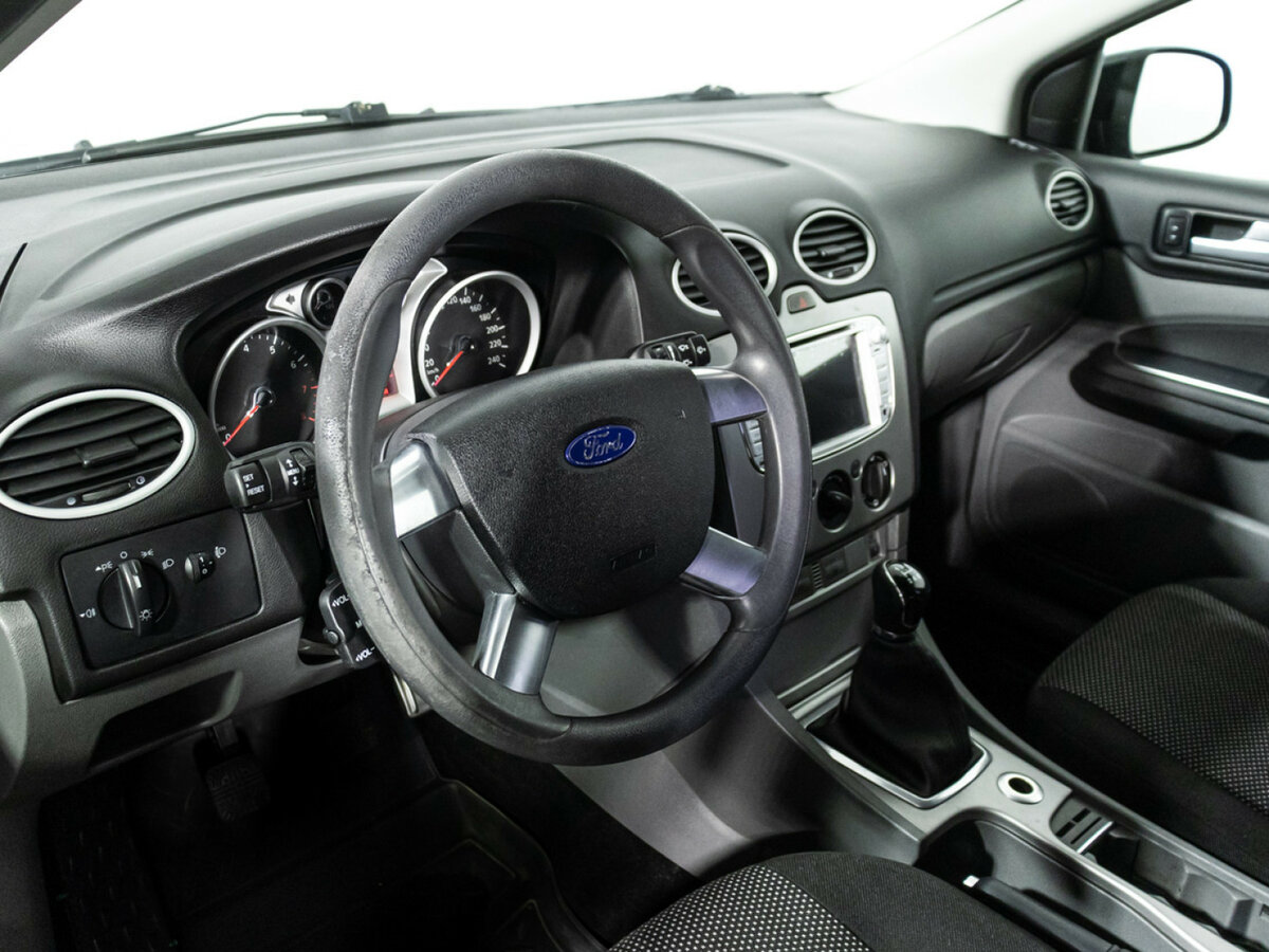 Ford Focus II Рестайлинг, 2011 Фото №11