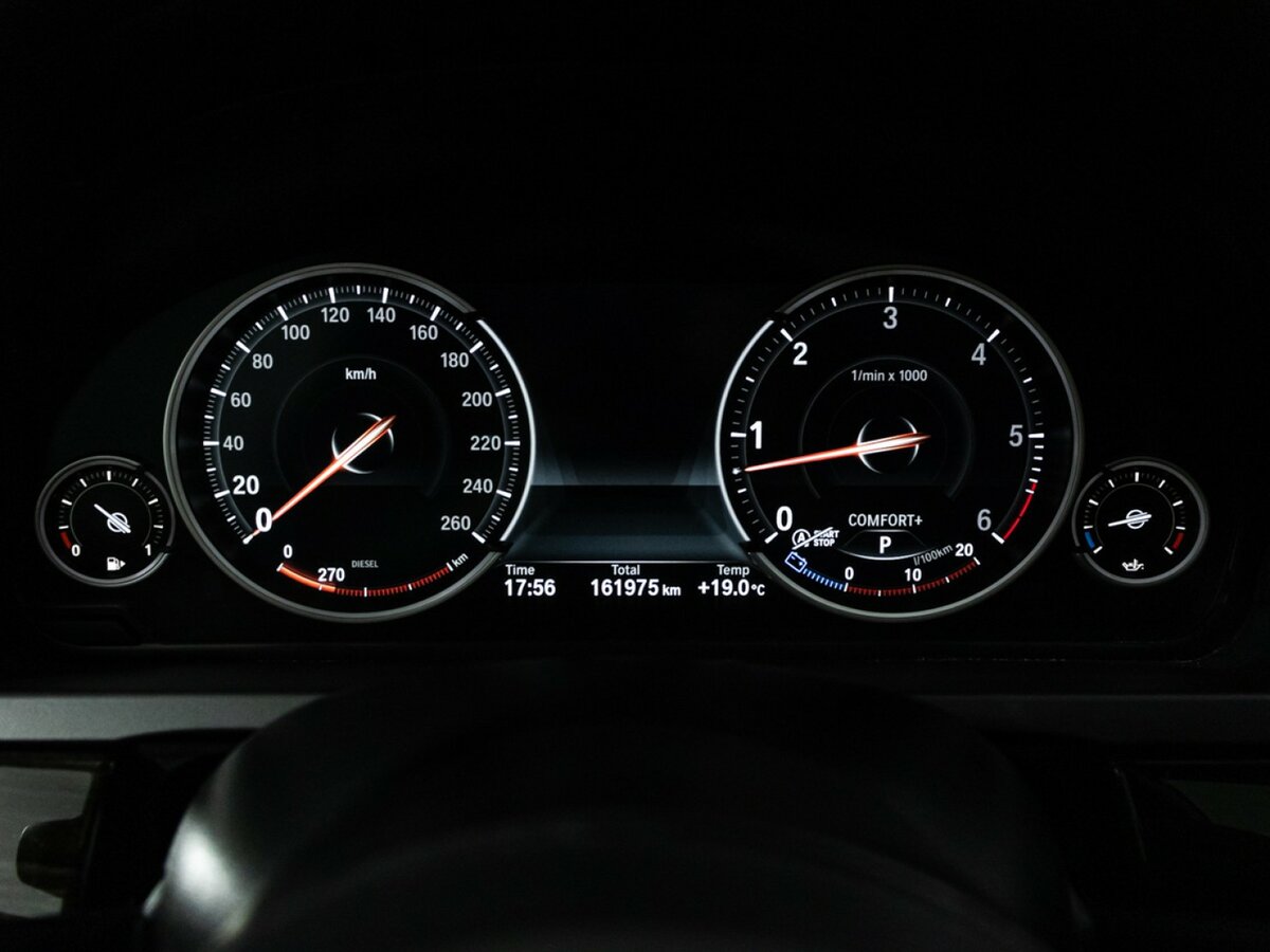 BMW 7 серии 740d xDrive V (F01/F02/F04) Рестайлинг, 2013 Фото №12