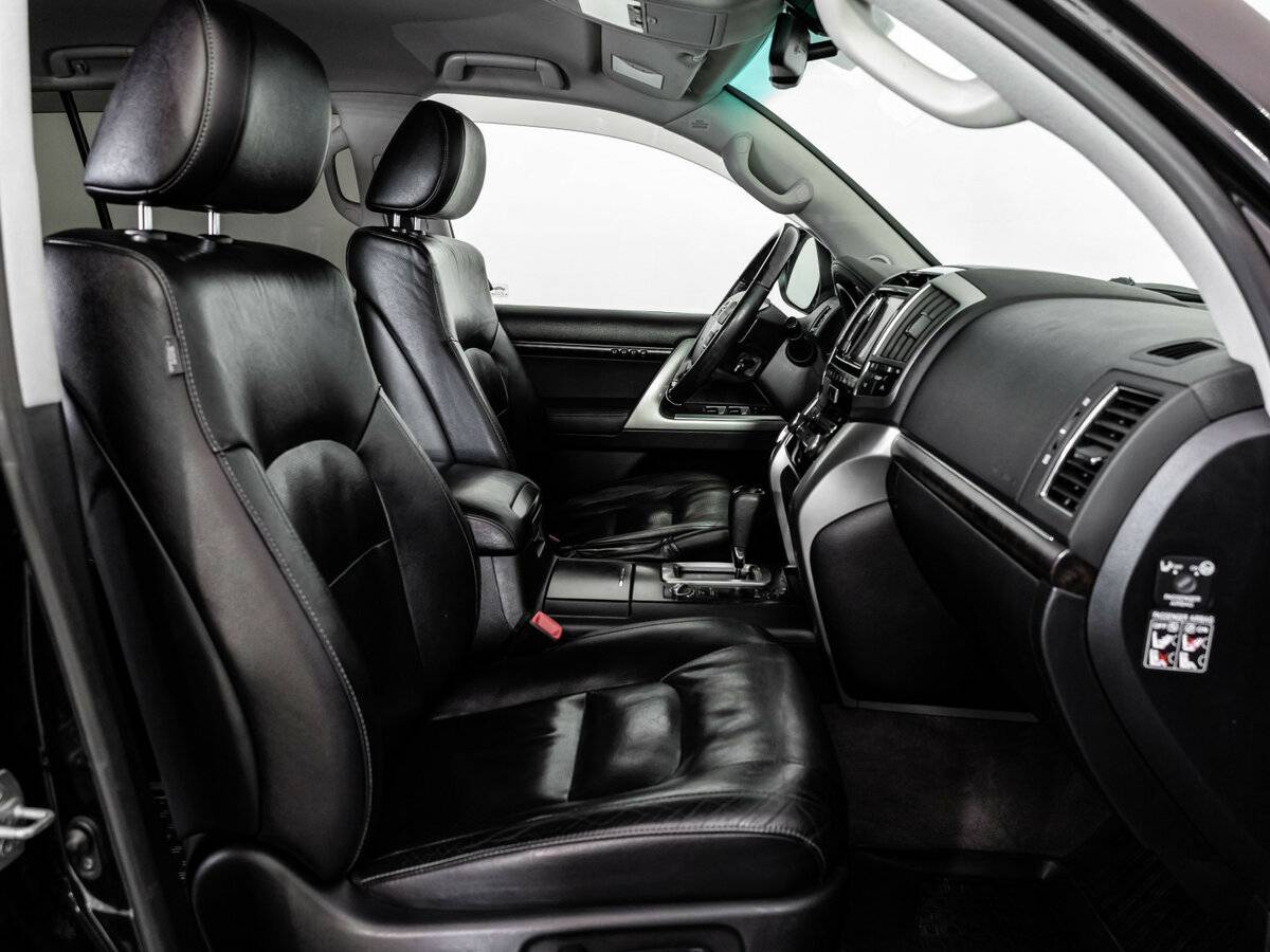 Toyota Land Cruiser 200 Series Рестайлинг 1, 2012 Фото №18