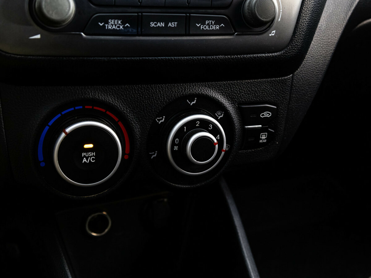 Kia Rio III, 2011 Фото №11