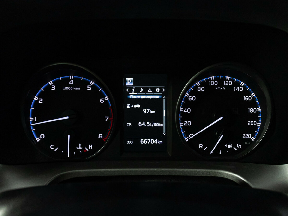 Toyota RAV4 IV (XA40) Рестайлинг, 2016 Фото №12