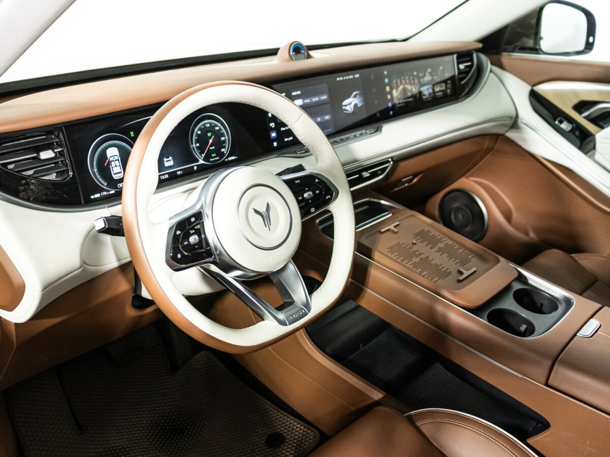 Voyah Free I Рестайлинг, 2023 Фото №11