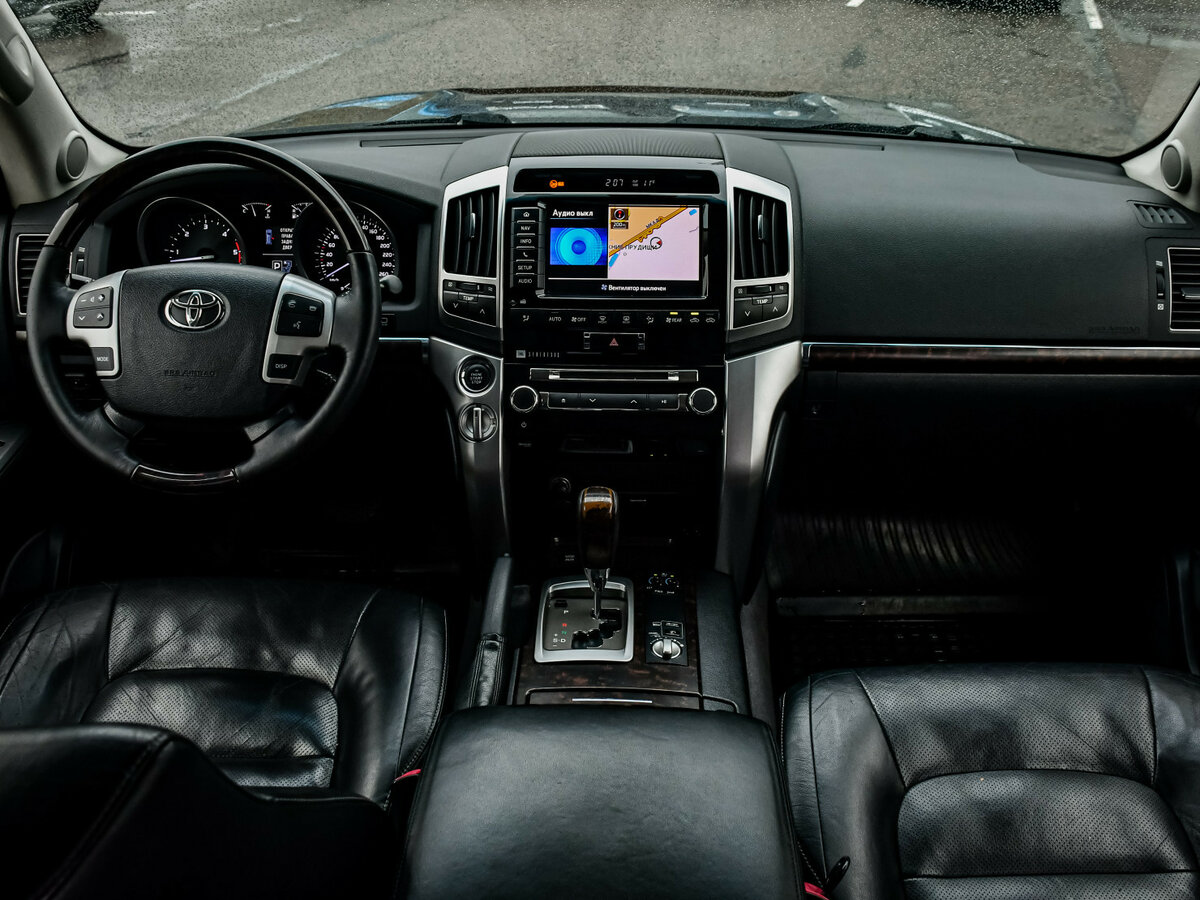 Toyota Land Cruiser 200 Series Рестайлинг 1, 2012 Фото №11