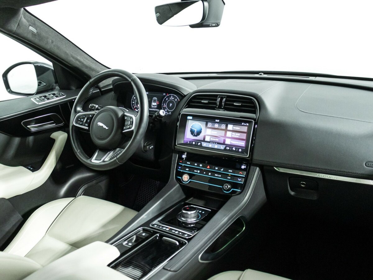 Jaguar F-Pace I, 2020 Фото №9