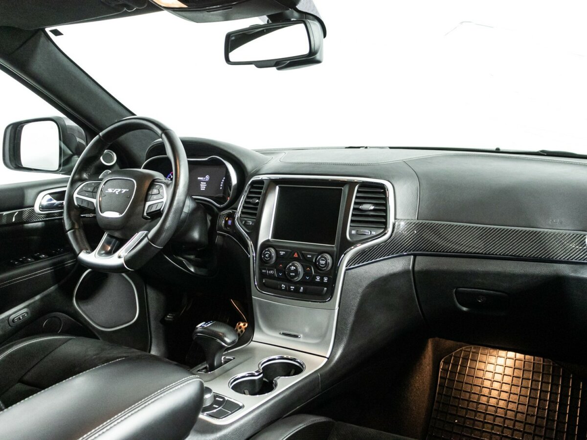 Jeep Grand Cherokee SRT IV (WK2) Рестайлинг, 2014 Фото №9