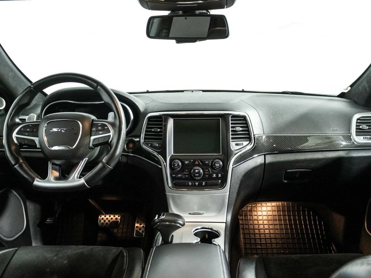 Jeep Grand Cherokee SRT IV (WK2) Рестайлинг, 2014 Фото №13