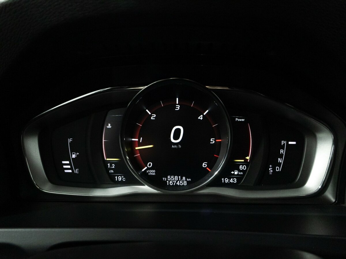 Volvo V60 Cross Country I, 2016 Фото №12