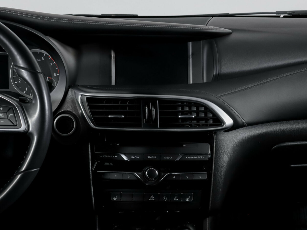 Infiniti QX30, 2017 Фото №11