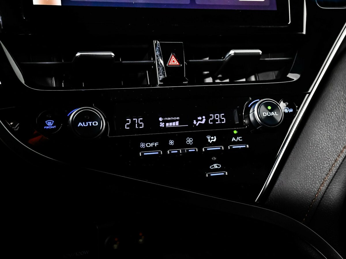 Toyota Camry VIII (XV70) Рестайлинг, 2023 Фото №17