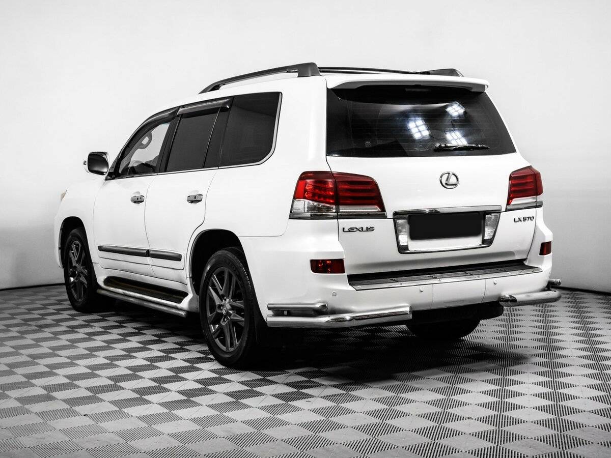 Lexus LX 570 III Рестайлинг, 2012 Фото №6