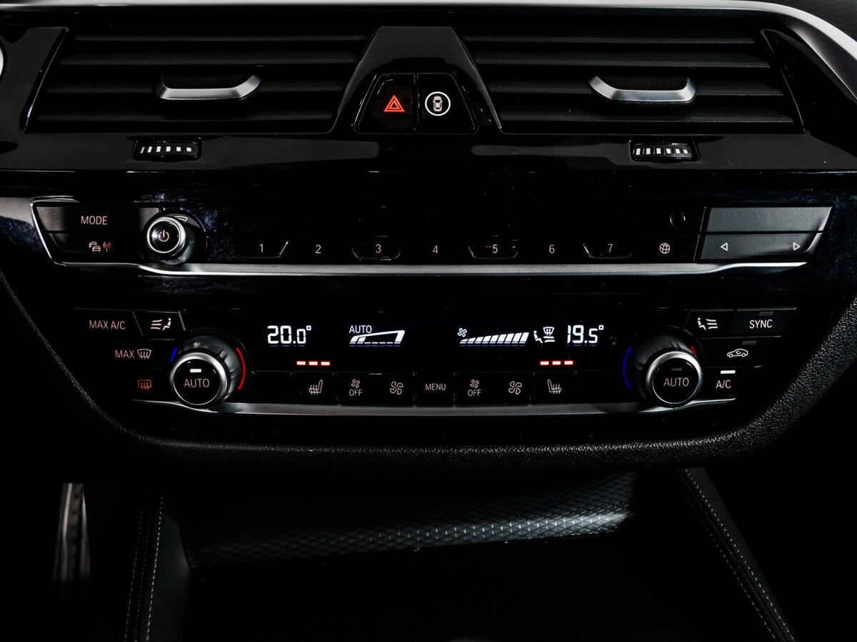 BMW 5 серии 520i VII (G30/G31) Рестайлинг, 2021 Фото №25