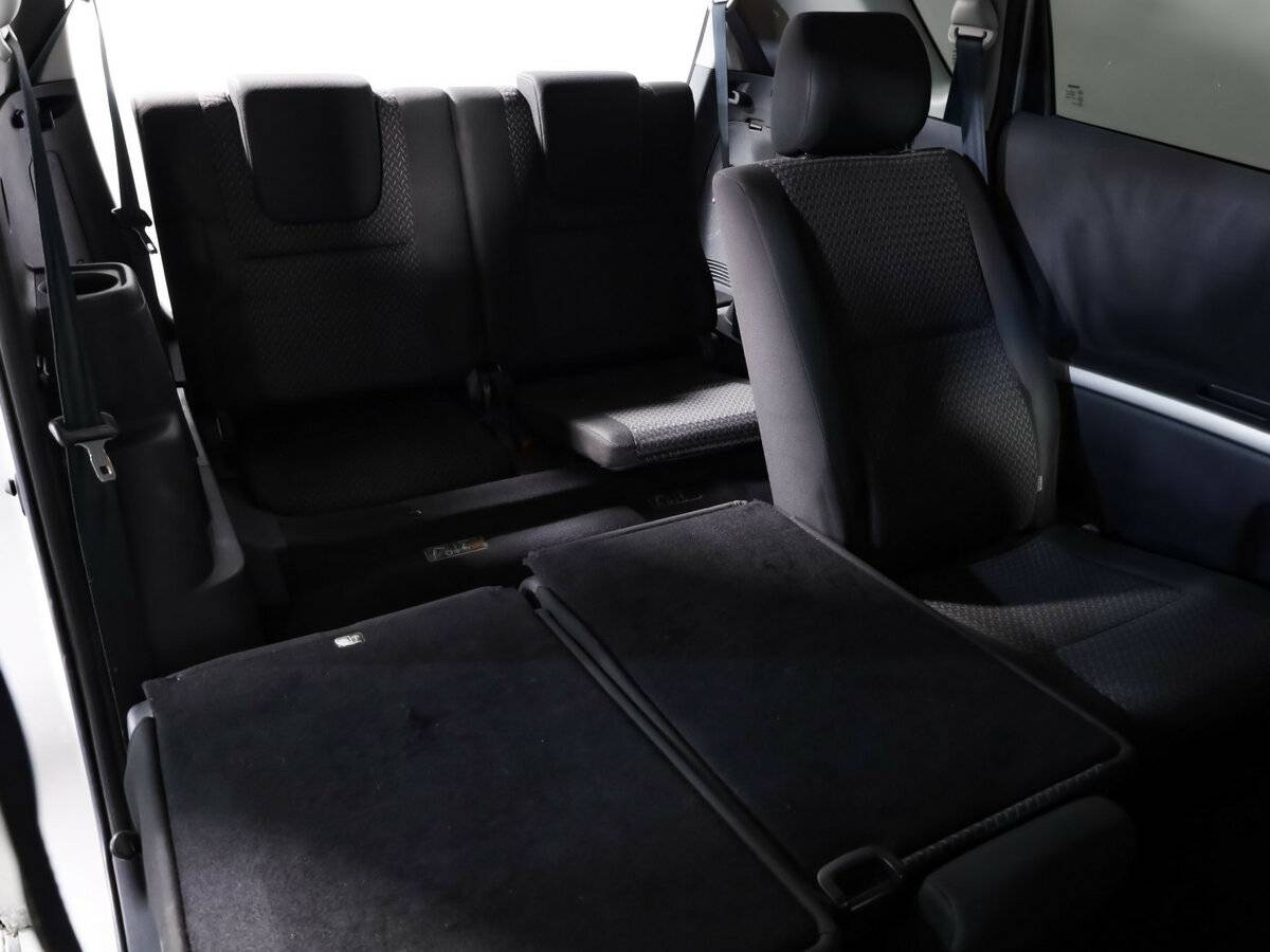 Toyota Corolla Verso I Рестайлинг, 2007 Фото №19